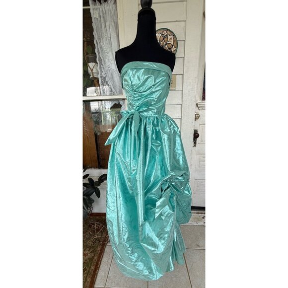 TD4 by Eletra Dresses & Skirts - Vintage 80's Aqua Green Lame' Ball /Prom Gown Bustled Bow TD4 Eletra size 11/12